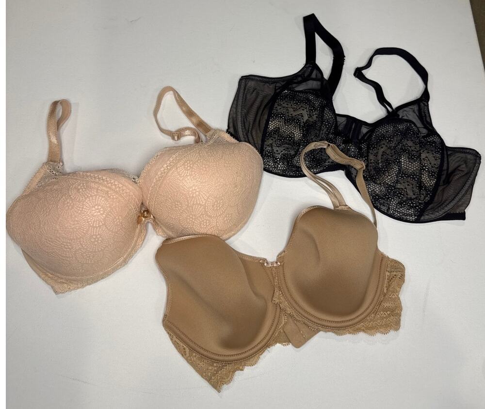 Chantelle Intimates Bra Bundle Set (3) Underwire Lace Supportive Bras 32DDD